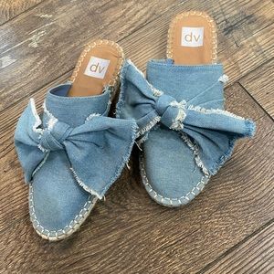 DV espadrille slides